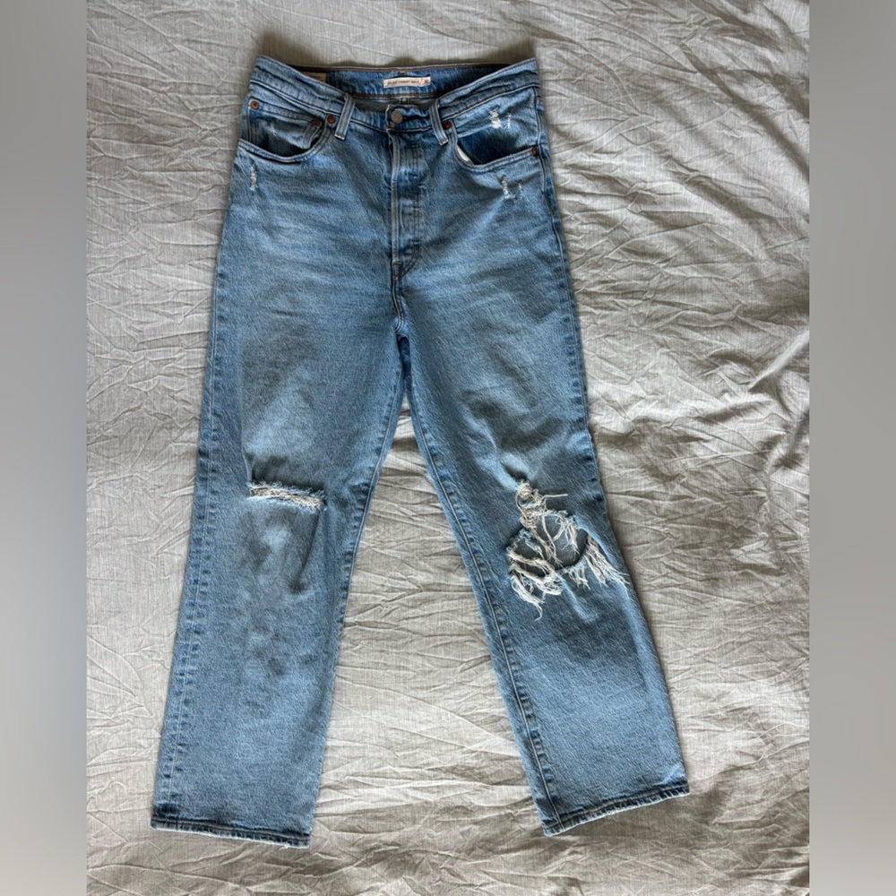 Levi’s ribcage straight leg ankle jeans, size 30W, 29L